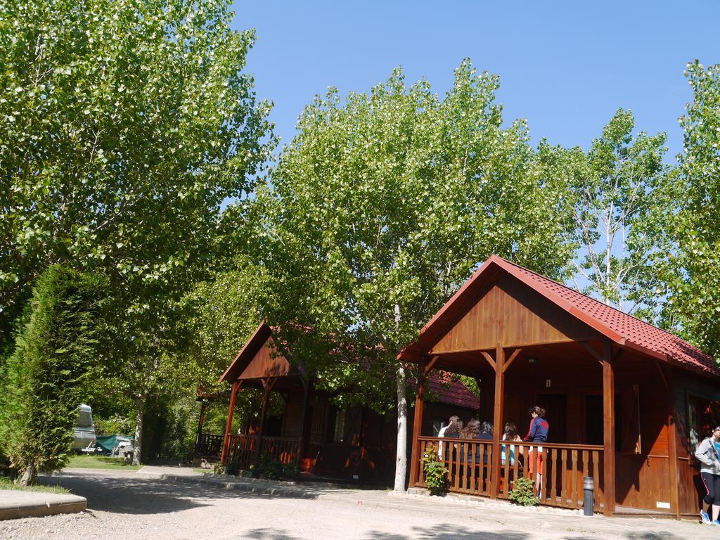 Camping Riera Merles Borredá Eksteriør bilde